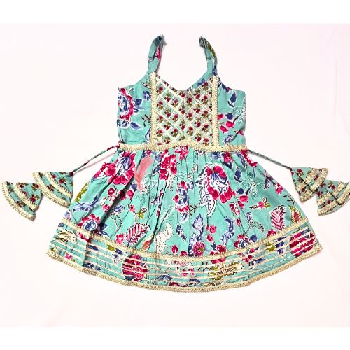 Sleeveless Kurti with Layered Punjabi Pant Dupatta Suit